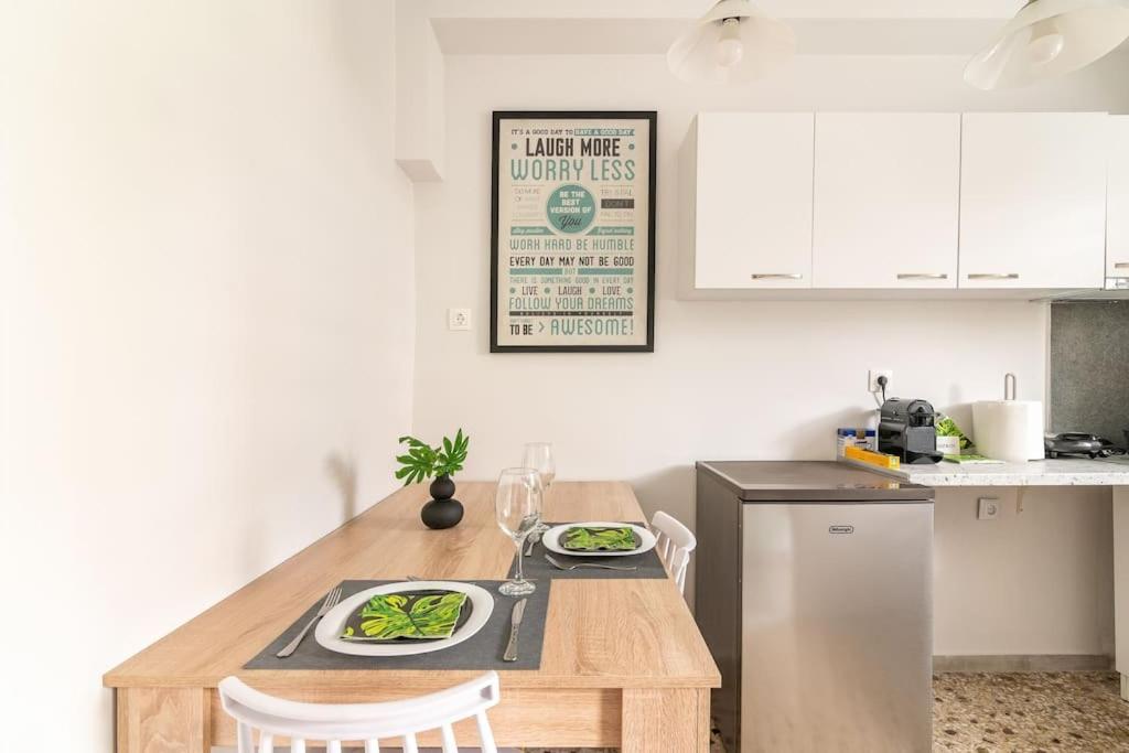 Chic Apt Near Acropolis - Avdi Square Athen Eksteriør bilde